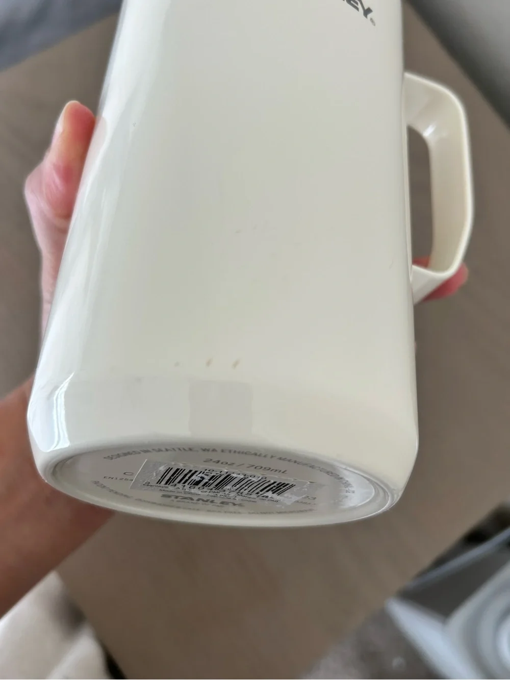 Stanley off White and Silver Travel coffee Mug with Handle - Picture 7 of 12